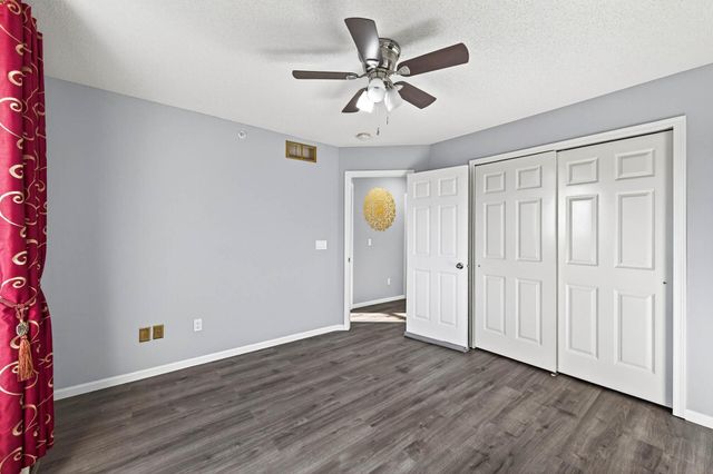 5034 Yuma Lane N, Plymouth, MN 55446