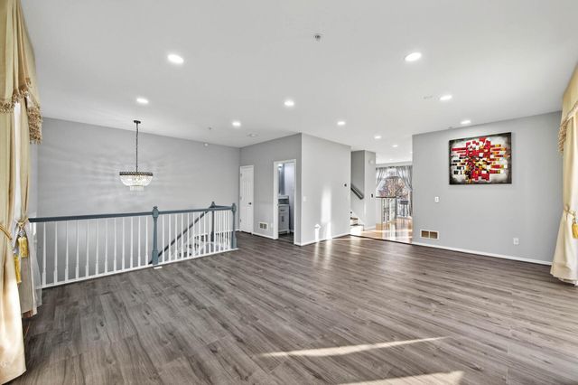 5034 Yuma Lane N, Plymouth, MN 55446