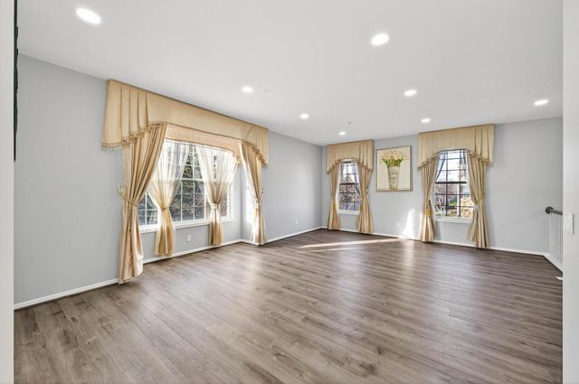 5034 Yuma Lane N, Plymouth, MN 55446