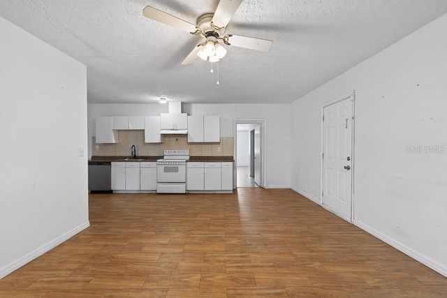 5127 PINE STREET, Seffner, FL 33584