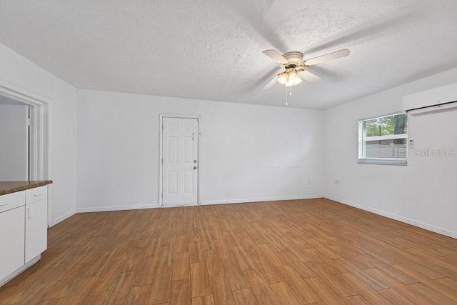 5127 PINE STREET, Seffner, FL 33584