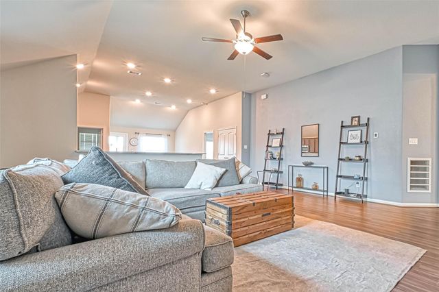 20202 Creekdale Bend Drive, Cypress, TX 77433