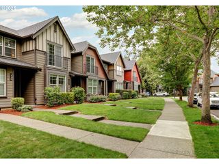 728 Ne 72ND Ave, Hillsboro, OR 97124