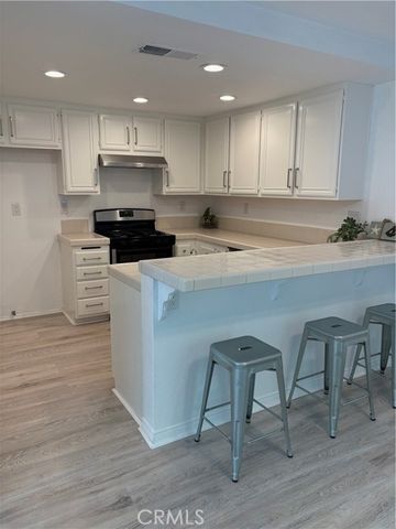 22 La Costa Court, Laguna Beach, CA 92651