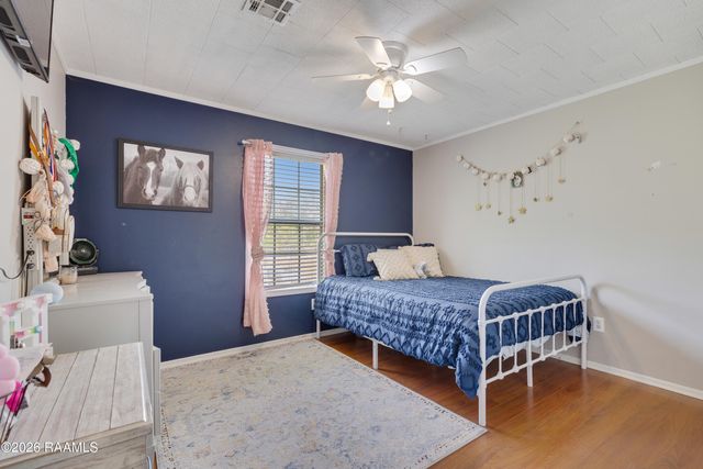 5117 Claude Viator Road, New Iberia, LA 70560