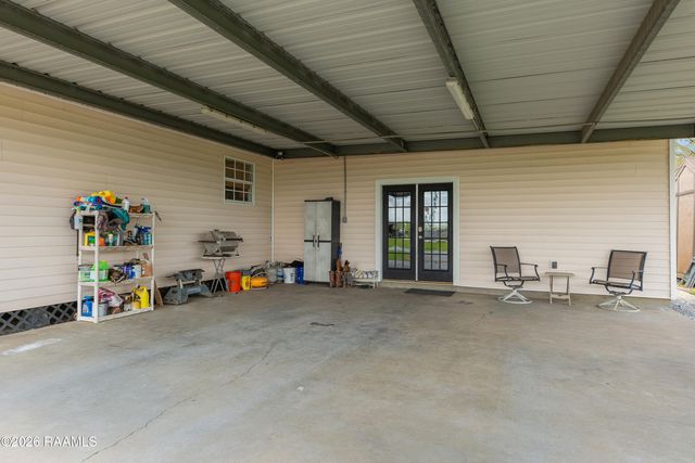 5117 Claude Viator Road, New Iberia, LA 70560