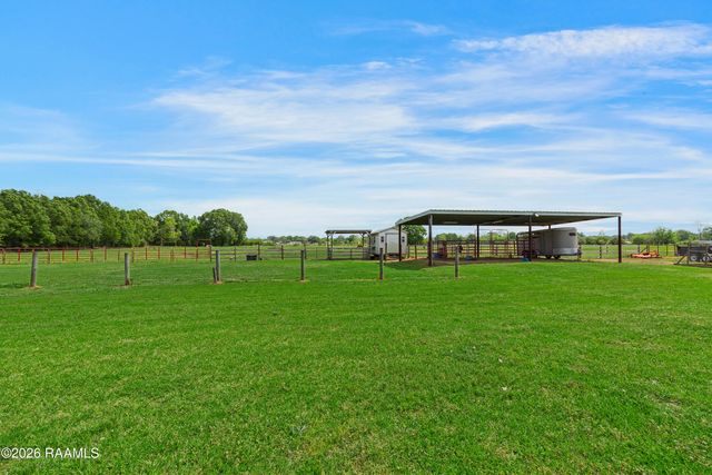 5117 Claude Viator Road, New Iberia, LA 70560