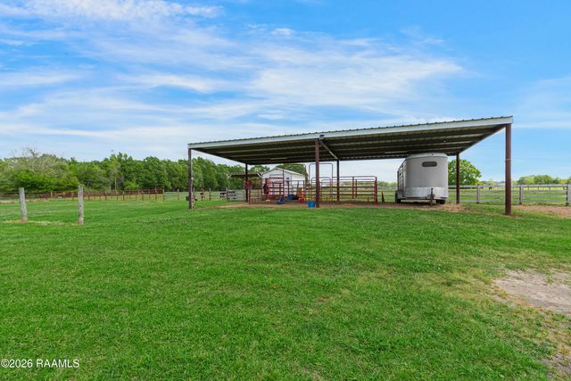 5117 Claude Viator Road, New Iberia, LA 70560