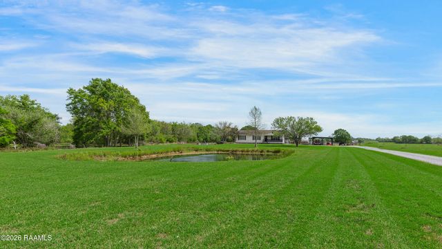 5117 Claude Viator Road, New Iberia, LA 70560