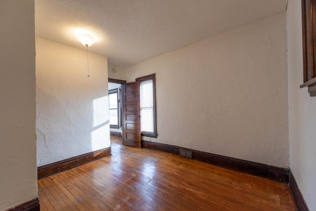 199 James Avenue N, Minneapolis, MN 55405