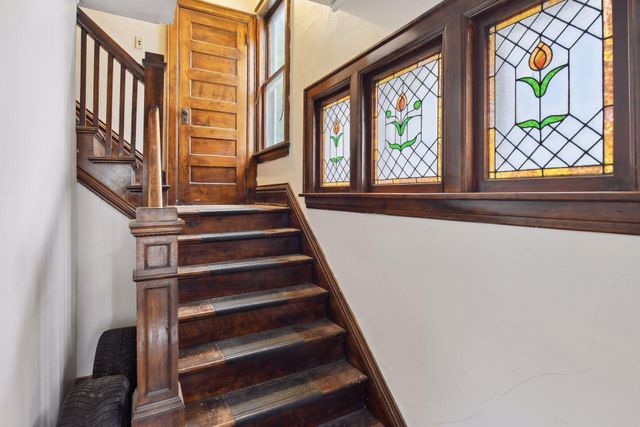 199 James Avenue N, Minneapolis, MN 55405