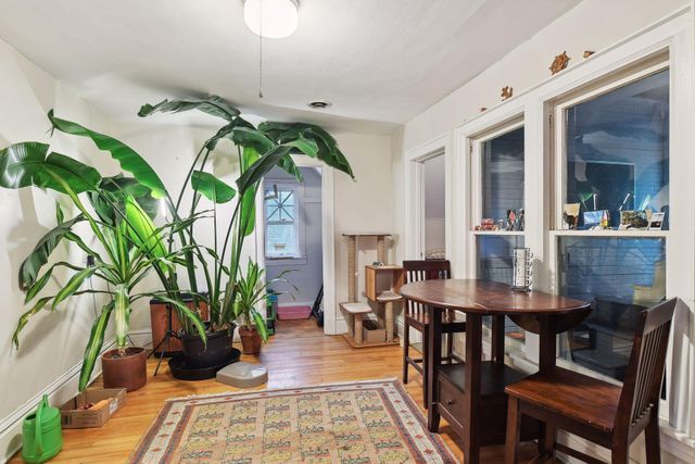 199 James Avenue N, Minneapolis, MN 55405