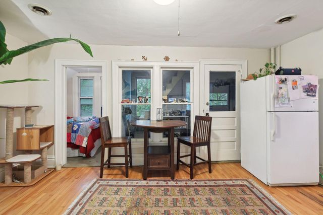 199 James Avenue N, Minneapolis, MN 55405