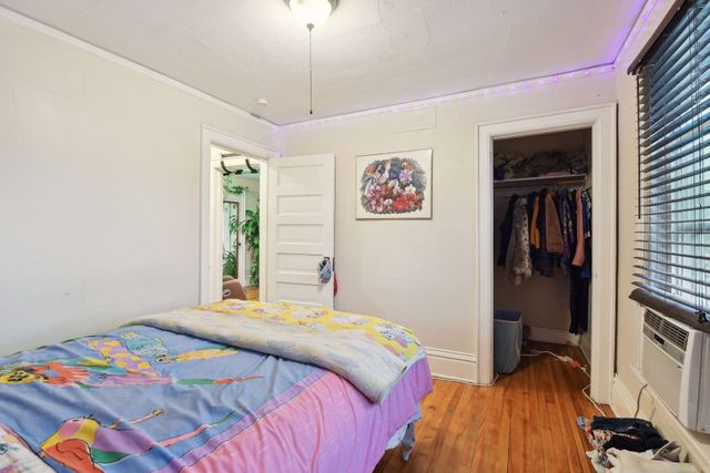 199 James Avenue N, Minneapolis, MN 55405