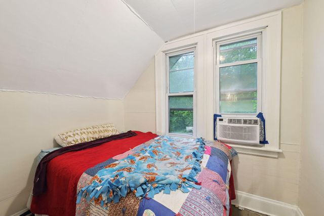 199 James Avenue N, Minneapolis, MN 55405