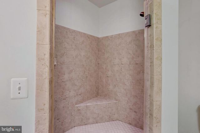 9433 STONEWALL RD, Manassas, VA 20110