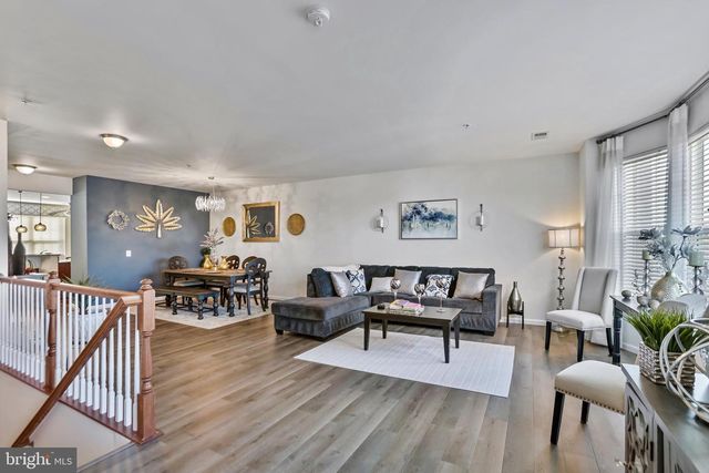 9433 STONEWALL RD, Manassas, VA 20110