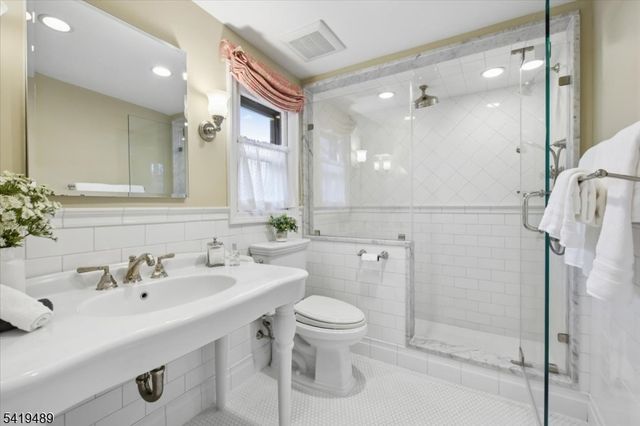 67 West Rd, Millburn Twp., NJ 07078