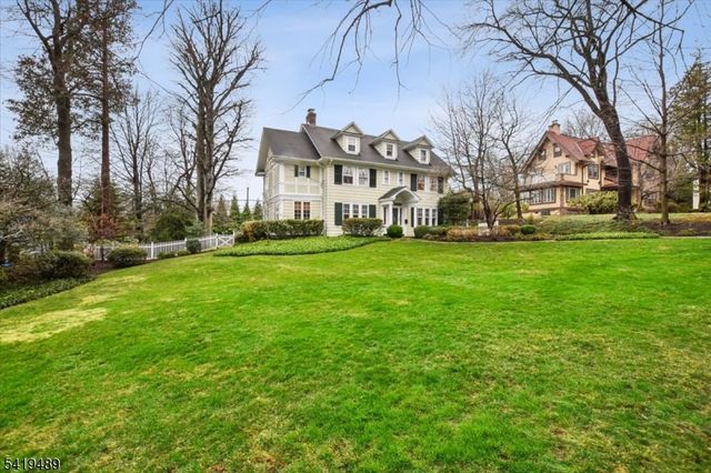 67 West Rd, Millburn Twp., NJ 07078