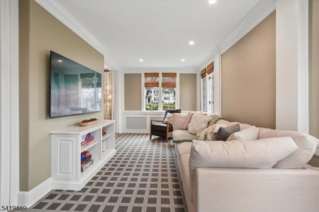 67 West Rd, Millburn Twp., NJ 07078