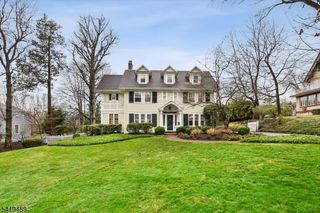 67 West Rd, Millburn Twp., NJ 07078