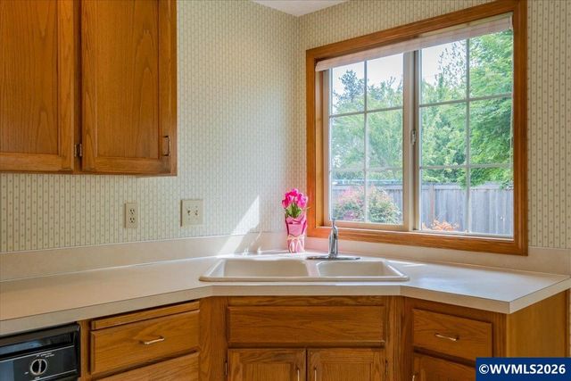 2654 Kristin Ct NE, Salem, OR 97305