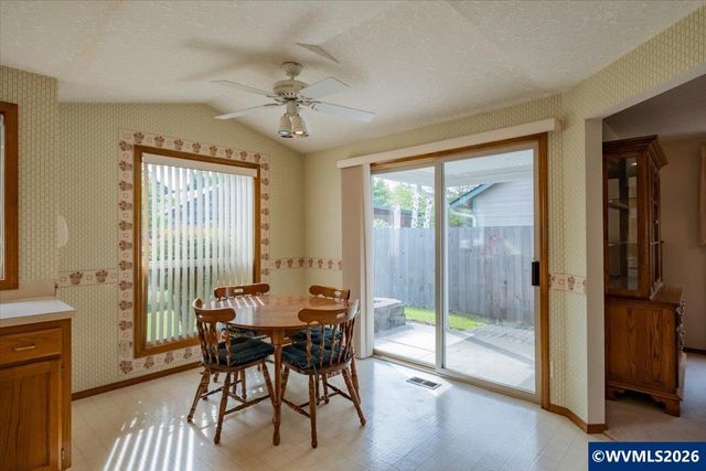 2654 Kristin Ct NE, Salem, OR 97305