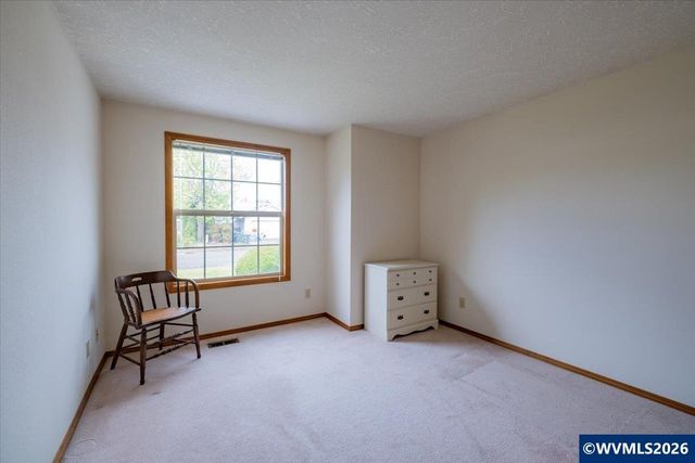 2654 Kristin Ct NE, Salem, OR 97305