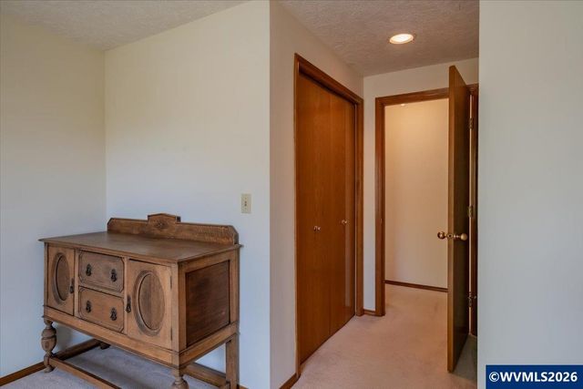 2654 Kristin Ct NE, Salem, OR 97305