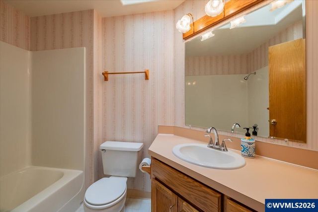 2654 Kristin Ct NE, Salem, OR 97305