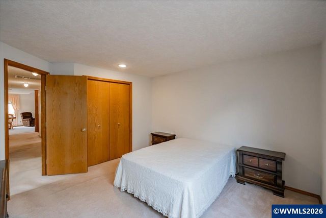 2654 Kristin Ct NE, Salem, OR 97305