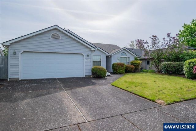 2654 Kristin Ct NE, Salem, OR 97305