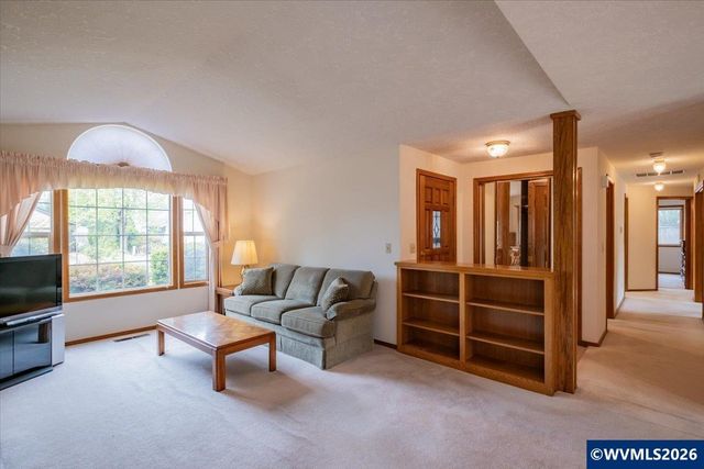 2654 Kristin Ct NE, Salem, OR 97305