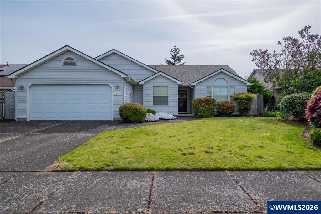2654 Kristin Ct NE, Salem, OR 97305
