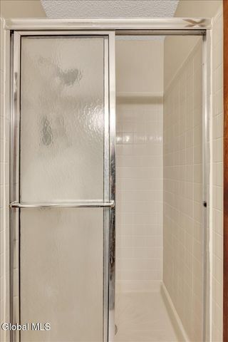 15 Wilton Court, Halfmoon, NY 12065