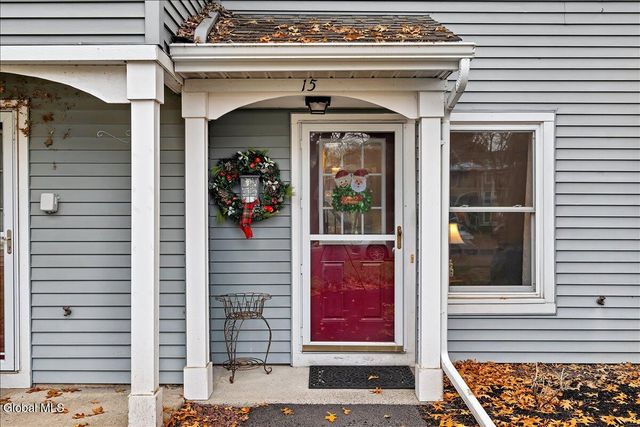 15 Wilton Court, Halfmoon, NY 12065