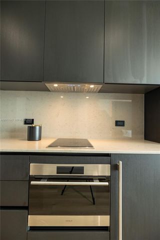 20 NE 11th st 5306, Miami, FL 33132