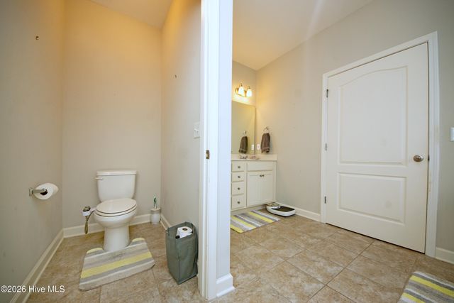 4711 Waves Point, Wilmington, NC 28412