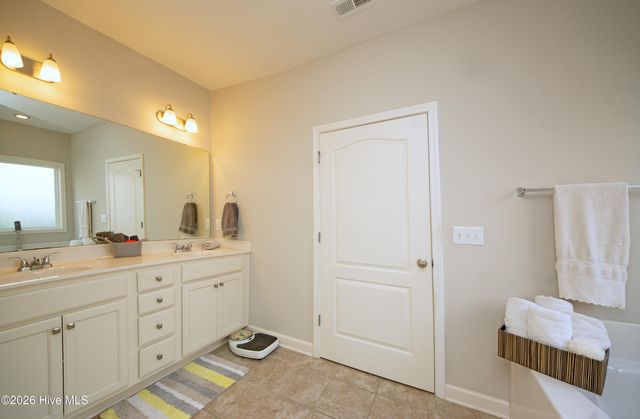 4711 Waves Point, Wilmington, NC 28412