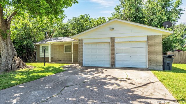 11618 E 15th Street, Tulsa, OK 74128