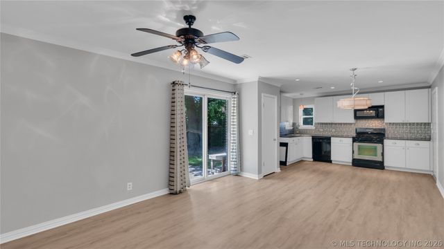 11618 E 15th Street, Tulsa, OK 74128