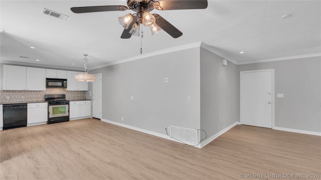 11618 E 15th Street, Tulsa, OK 74128