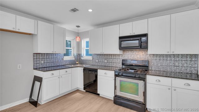 11618 E 15th Street, Tulsa, OK 74128