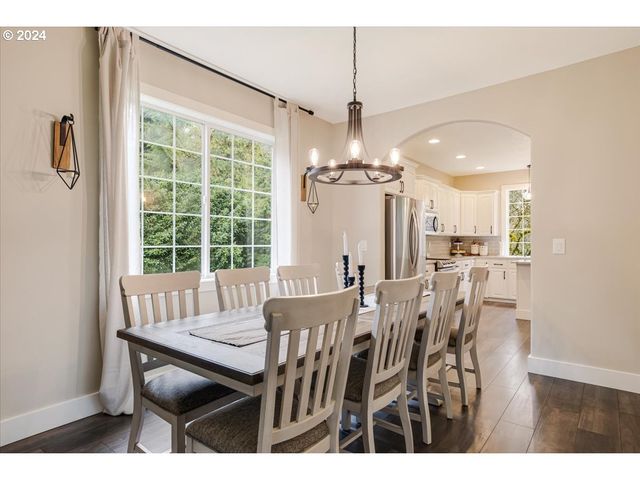 18389 S WINNIFRED Ave, Molalla, OR 97038