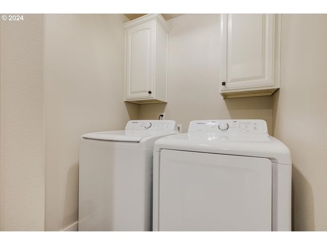 18389 S WINNIFRED Ave, Molalla, OR 97038