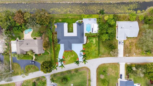 2651 SW 141st Ter, Davie, FL 33330