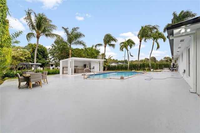 2651 SW 141st Ter, Davie, FL 33330