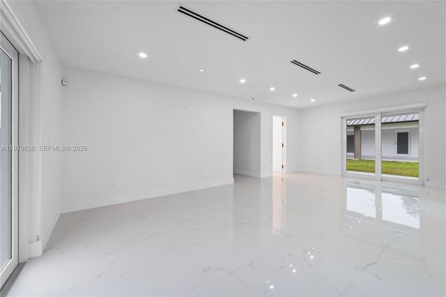 2651 SW 141st Ter, Davie, FL 33330