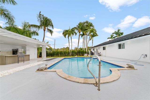 2651 SW 141st Ter, Davie, FL 33330