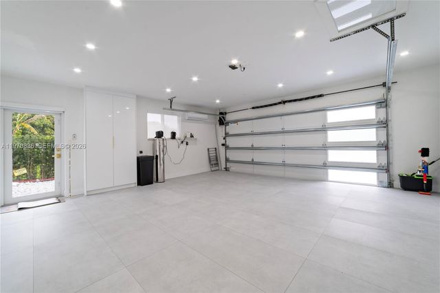 2651 SW 141st Ter, Davie, FL 33330